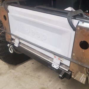 tailgate-01.jpg
