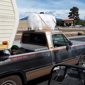 Dodge w:water tank on roof.jpg